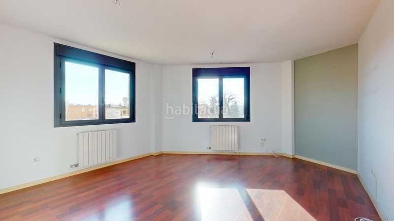 Foto 489c9162-7170-4542-a357-4edcf4c58796. Piso en Valdefierro Zaragoza