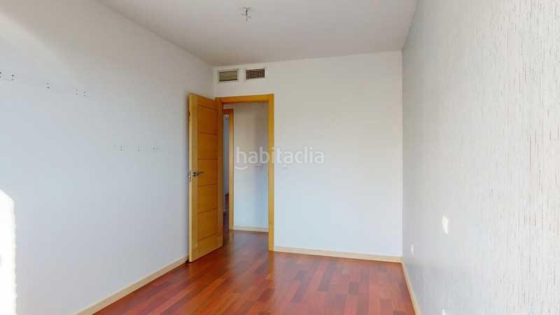 Foto 633e5038-2c30-46ff-93d5-7fbe135d76ac. Piso en Valdefierro Zaragoza