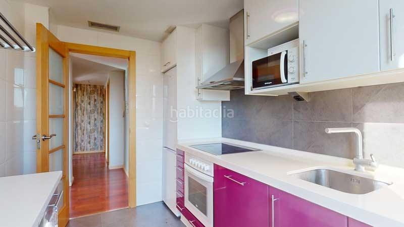 Foto 718b456c-a439-4454-bcfa-855d00d220d8. Piso en Valdefierro Zaragoza