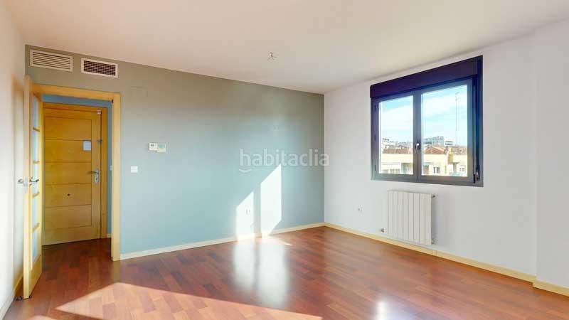 Foto 7ad18eda-d466-4f6f-8892-65162a7c7bd8. Piso en Valdefierro Zaragoza