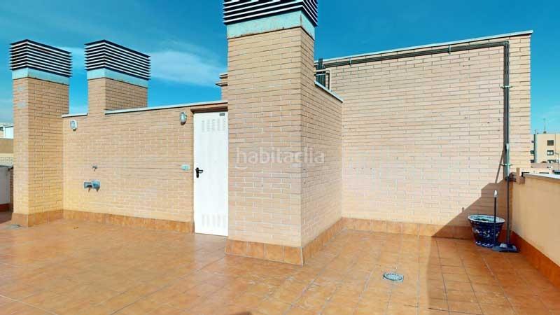 Foto 7ea0fec8-932f-4880-a724-d94935178a90. Piso en Valdefierro Zaragoza