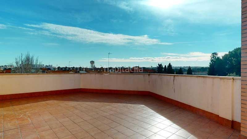 Foto dc225332-c180-4f5a-af44-018baf48bb26. Piso en Valdefierro Zaragoza
