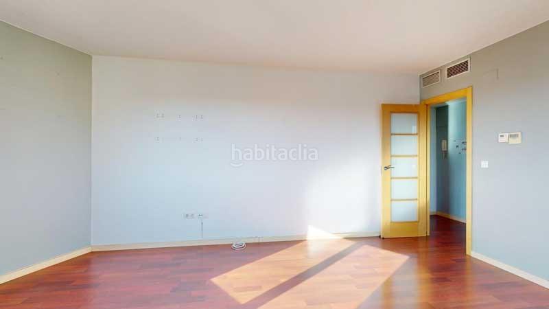 Foto f390dc88-3a3a-4db3-a813-d65d80b710d6. Piso en Valdefierro Zaragoza