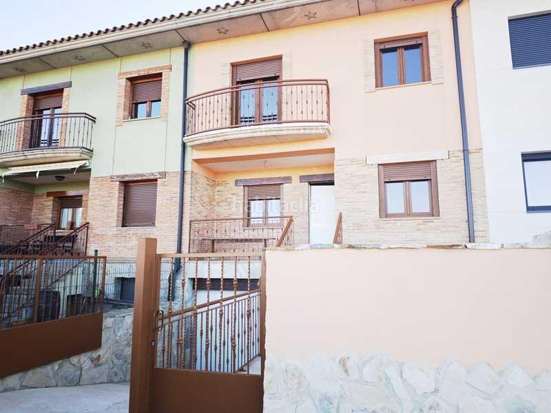 Foto db681da9-b94c-47dc-8bae-70537501d040. Casa adosada en calle teruel 6 en Ariza