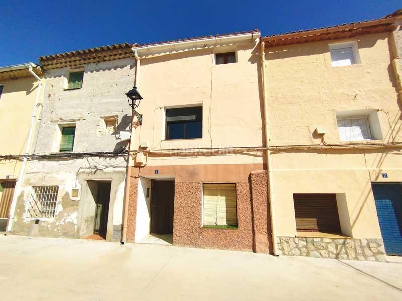 Foto fbfd159a-f973-4ea1-aac1-c49d7b7015e0. Casa en Azaila