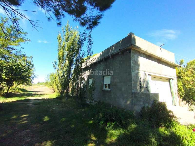 Foto 875f4d6b-cf15-4f40-b478-53f58b0123fa. Country house with parking in Peñaflor Zaragoza