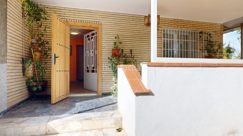 Foto 3ccdd766-8c27-4c80-8dbc-cd2871fe6c33. Chalet mit pool in Garrapinillos Zaragoza