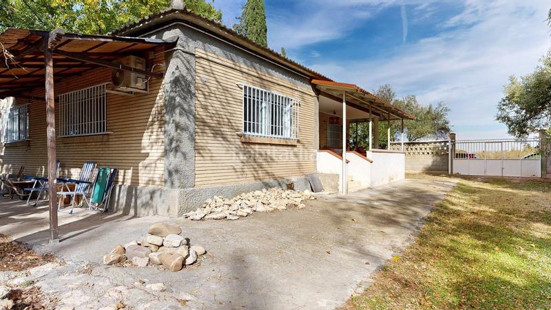 Foto 3d930b12-290d-47ed-8835-5dc30a3e6a35. Chalet mit pool in Garrapinillos Zaragoza