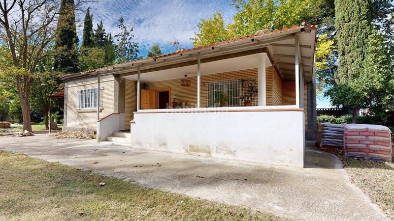Foto 0c80d1c9-4573-4947-848c-35b596f30982. Chalet con piscina in Garrapinillos Zaragoza
