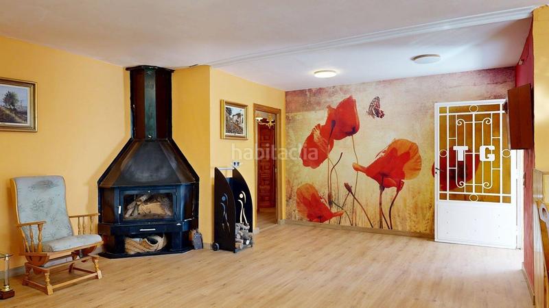 Foto 8d3df91e-ac3e-41f1-8f4c-6c5e3463e106. Chalet con piscina in Garrapinillos Zaragoza