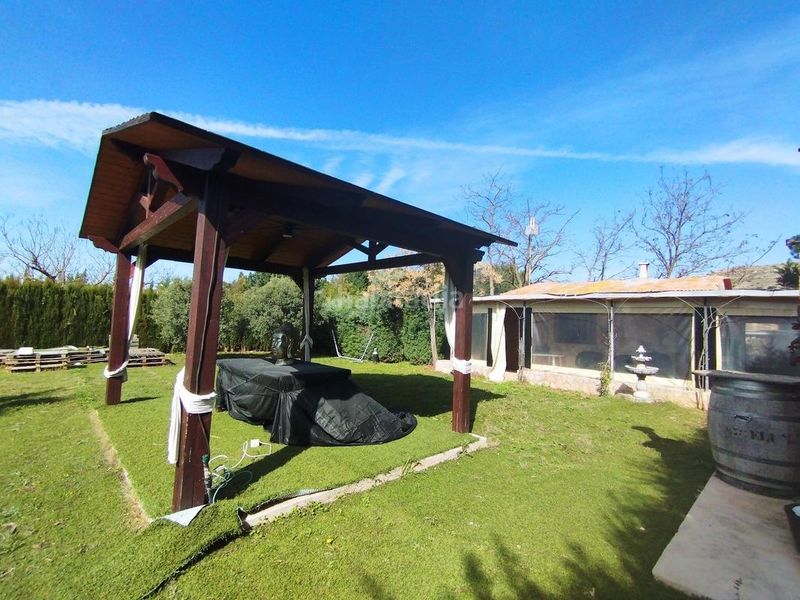 Foto 55565c1e-27f6-4491-a565-724dea134825. Casa amb piscina a Muel