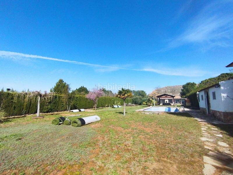 Foto a5535a0d-b85d-403f-a789-a7d6afaf1dc1. Casa amb piscina a Muel