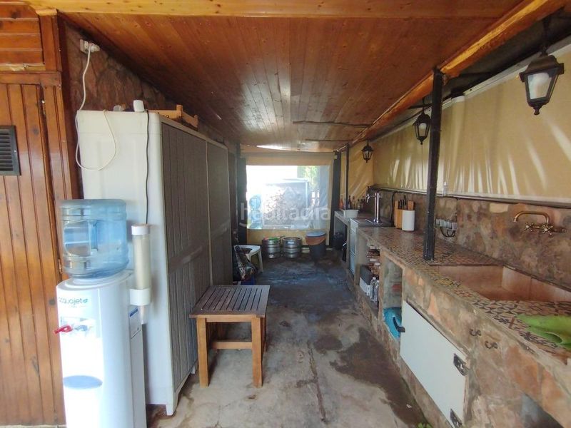 Foto bd7aa375-d254-4485-8070-970fc8f8b7d1. Casa amb piscina a Muel