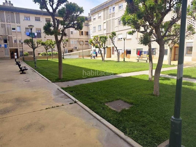 Foto b670ad34-31d0-4a34-b37e-9c6e73481ba3. Pis amb calefacció aparcament piscina a Utebo