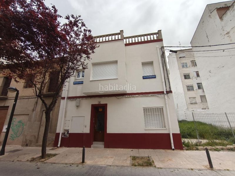 Foto 1fd688fd-e411-4e7b-8e15-ebea91dd9480. Edificio en Las Fuentes Zaragoza