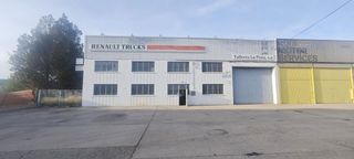Industrial building  Avenida de zaragoza