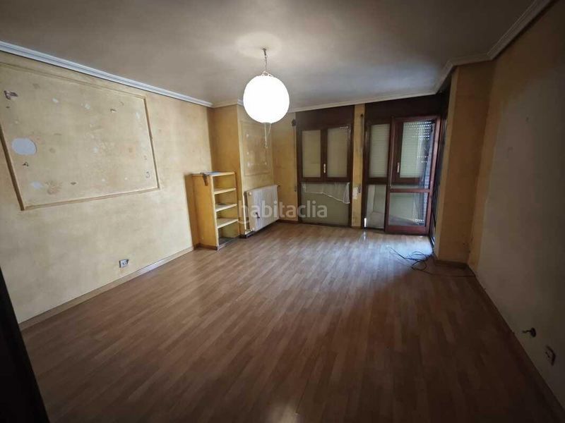 Foto d94a14af-80a2-41a2-91a8-0f68f2b30876. Piso en Centro Calatayud