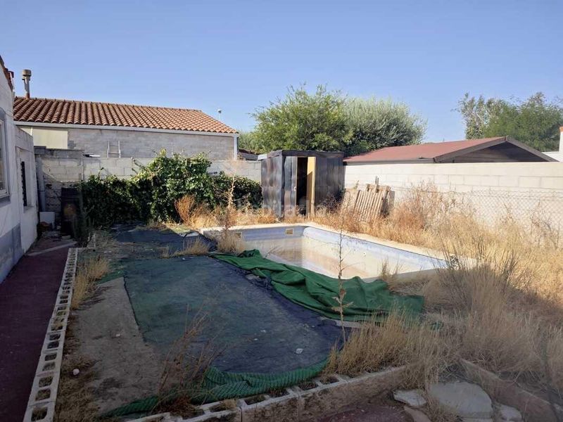 Foto 2a9a3f60-eb9f-45f0-ae05-1931950c8249. Chalet avec piscine dans Pinseque