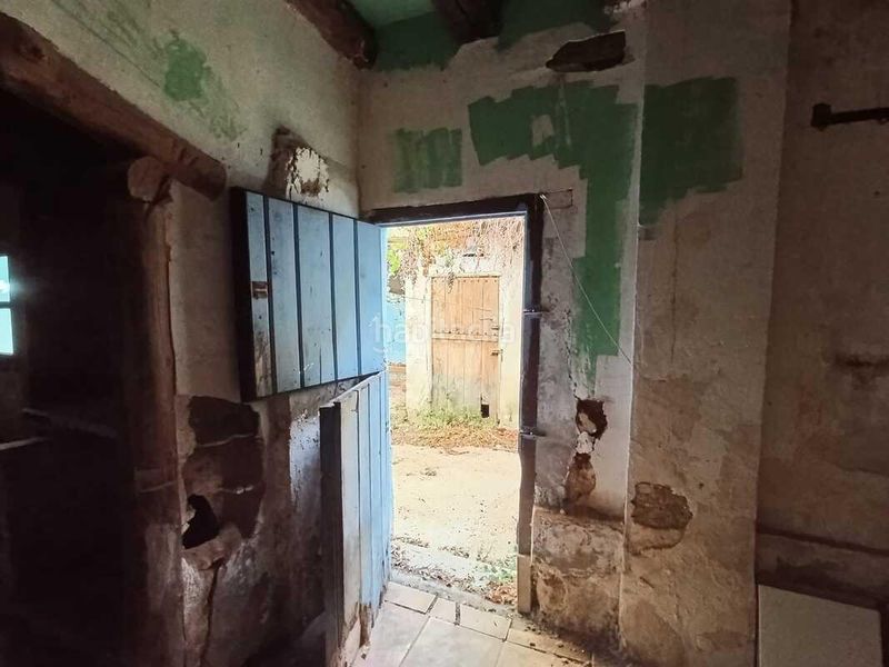 Foto e001b7cd-63ef-4a0c-9d84-b40aa881fbea. Casa amb calefacció aparcament a Belchite