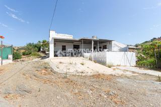 Masia a Norte - Barrio del Pilar - El Reñidero. Casa rural en venta en vélezmálaga