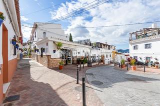 Doppelhaus in Centro Histórico. Casa en venta en vélezmálaga