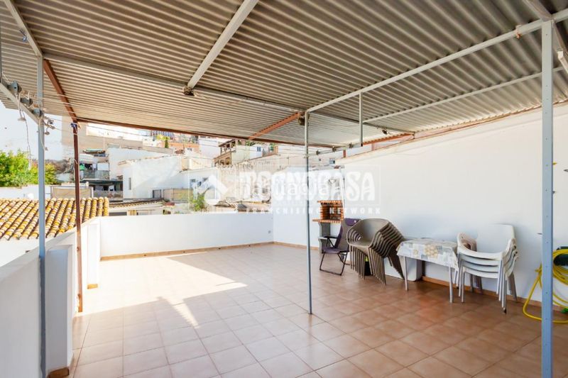 Foto 401da8bd-e2ac-4966-87f8-83a0b0090959. Casa a Centro Histórico Vélez - Málaga