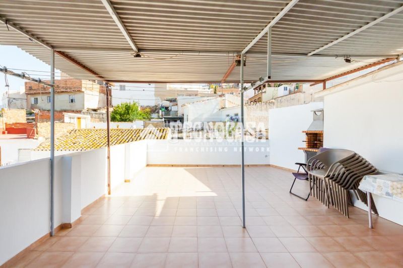 Foto e3f991fe-5402-4137-82ff-7b232dd66294. Casa a Centro Histórico Vélez - Málaga