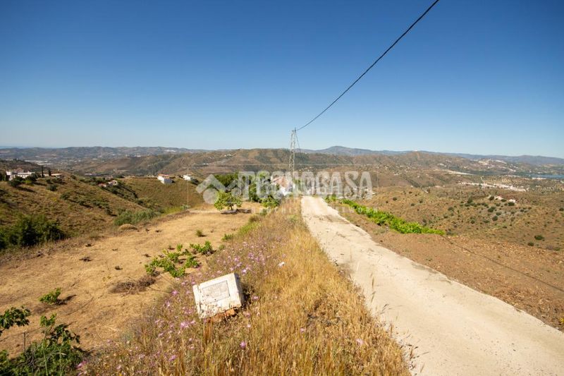 Foto 668c00f2-3826-49fb-8f12-59f8fa2d86f7. Masia a Canillas de Aceituno