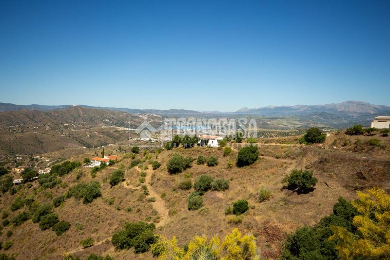 Foto 923c5b92-f46b-4d9f-962b-fc02f8781a6d. Masia a Canillas de Aceituno