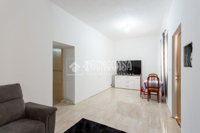 Foto 66978a66-ba70-4822-9d4e-912d460606bb. Casa aparellada a Centro Histórico Vélez - Málaga