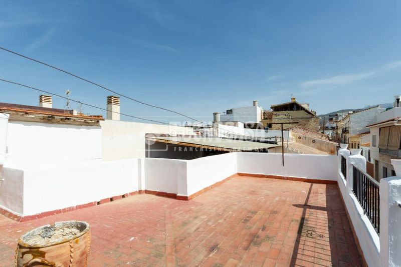 Foto 6f49b337-30cb-4c27-b0fe-a2c6d6f151e1. Casa aparellada a Norte - Barrio del Pilar - El Reñidero Vélez - Málaga