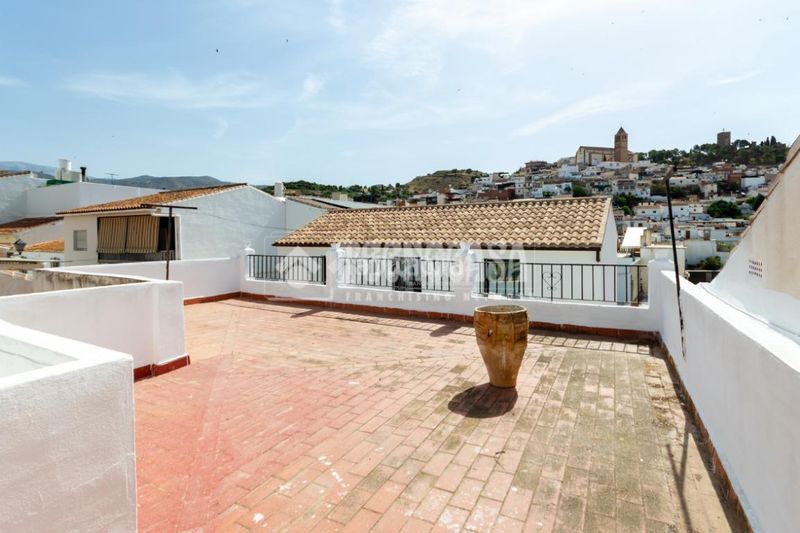 Foto 8d709428-2bd1-438d-b28e-67cc5a42fa9f. Casa aparellada a Norte - Barrio del Pilar - El Reñidero Vélez - Málaga