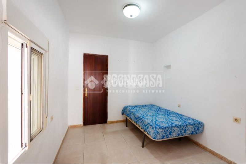 Foto caec493b-b667-4e22-8324-ee5d52e2ea10. Casa aparellada a Norte - Barrio del Pilar - El Reñidero Vélez - Málaga
