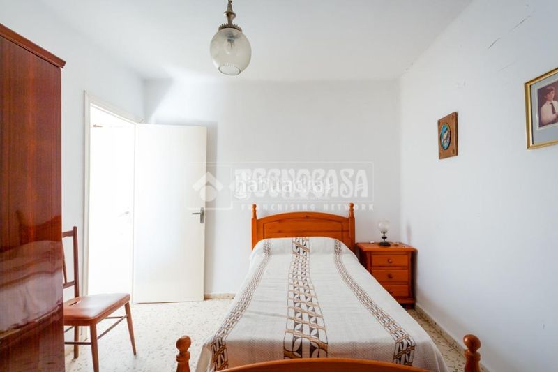 Foto e9342fe2-b3b7-4551-92a0-d33916bd057f. Casa aparellada a Norte - Barrio del Pilar - El Reñidero Vélez - Málaga