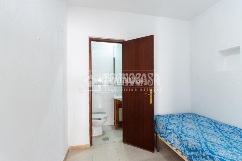 Foto f127e1df-237f-4eb3-90b6-c99a4a9f0e19. Casa aparellada a Norte - Barrio del Pilar - El Reñidero Vélez - Málaga