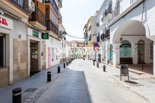 Casa aparellada a Centro Ciudad - El Carmen. Casa en venta en vélezmálaga