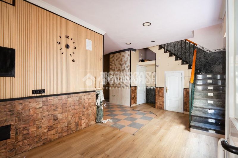 Foto c3f28668-454d-465f-9286-e15afc4f4551. Casa aparellada a Centro Ciudad - El Carmen Vélez - Málaga