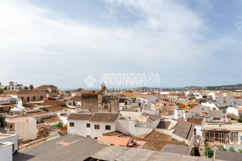 Foto 18f7a566-fc6a-44e3-bef0-b2920ca6a13e. Casa aparellada amb calefacció a Centro Histórico Vélez - Málaga