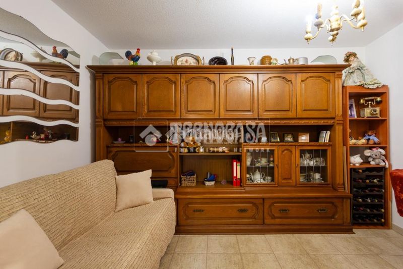 Foto 3dd9513c-7222-4c44-b017-51ccaf6ac0bf. Casa aparellada amb calefacció a Centro Histórico Vélez - Málaga