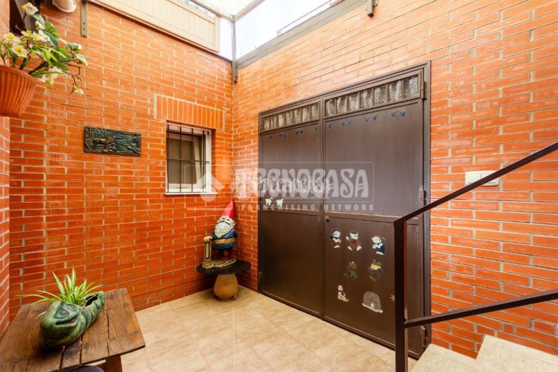 Foto 6d2d3452-78c3-4edd-a49f-f320946641f6. Casa aparellada amb calefacció a Centro Histórico Vélez - Málaga