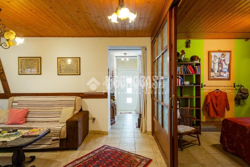 Foto 7a052d82-1fe9-46a1-b0df-2352d468e2d7. Casa aparellada amb calefacció a Centro Histórico Vélez - Málaga