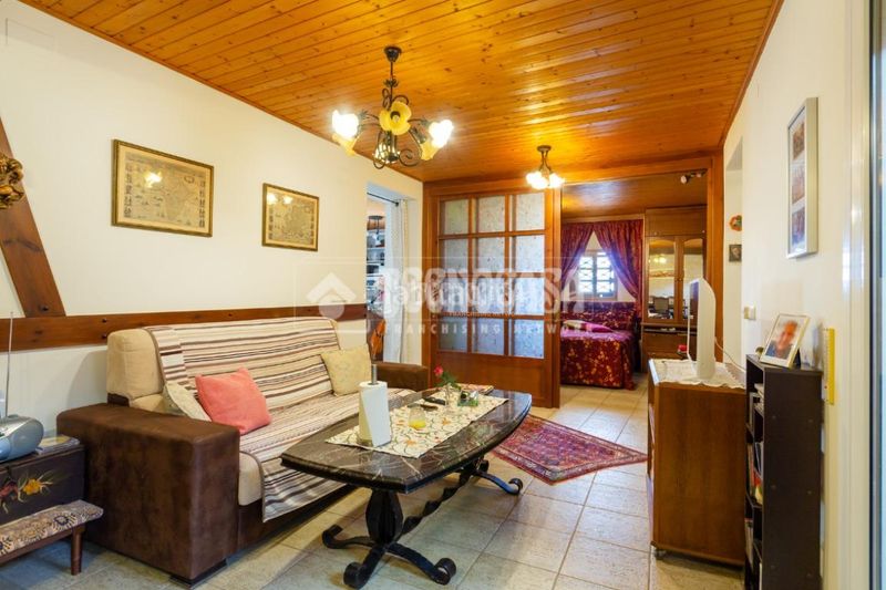 Foto ba30b435-6182-4436-bc6e-fc60b3a9b7c4. Casa aparellada amb calefacció a Centro Histórico Vélez - Málaga