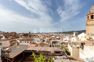Casa aparellada a Centro Histórico. Casa en venta en vélezmálaga