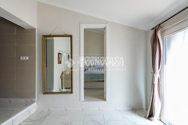 Foto 8ea29e40-b770-4704-b6b0-b5fe059587d4. Casa aparellada a Centro Histórico Vélez - Málaga
