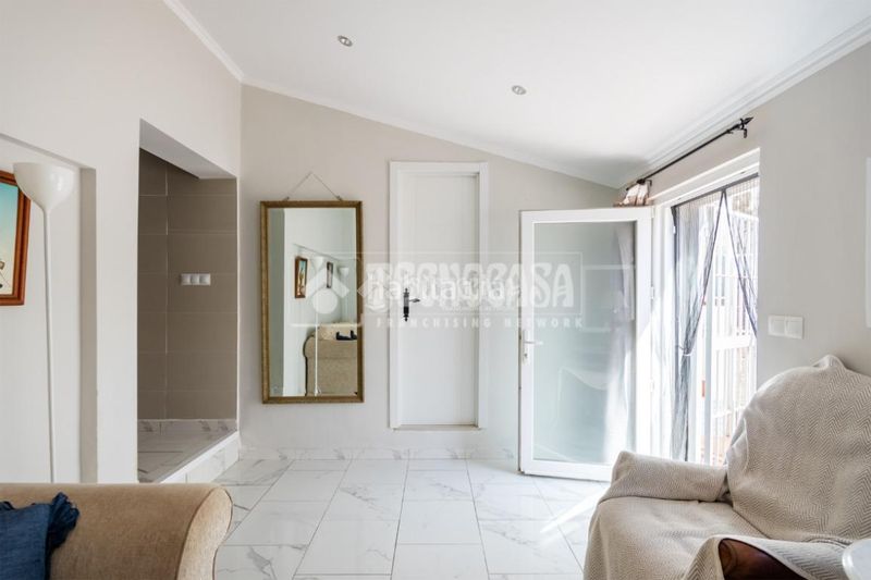 Foto 9dbec18b-56f7-4da5-b157-e96350a15e67. Casa aparellada a Centro Histórico Vélez - Málaga