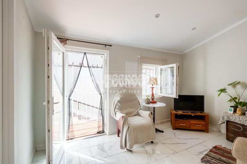 Foto aa67d03b-e56b-42d1-929f-e81d9f847df2. Casa aparellada a Centro Histórico Vélez - Málaga