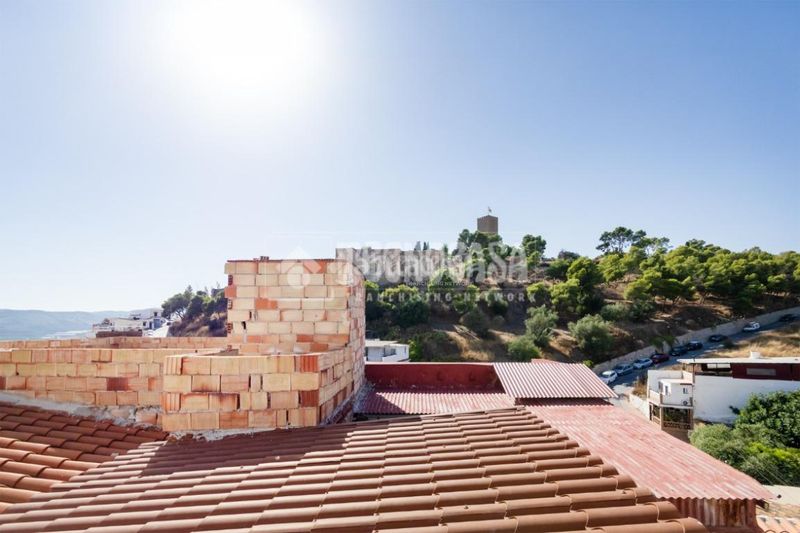 Foto ae09ce04-cbb1-4728-9b71-6608963b0da8. Casa aparellada a Centro Histórico Vélez - Málaga