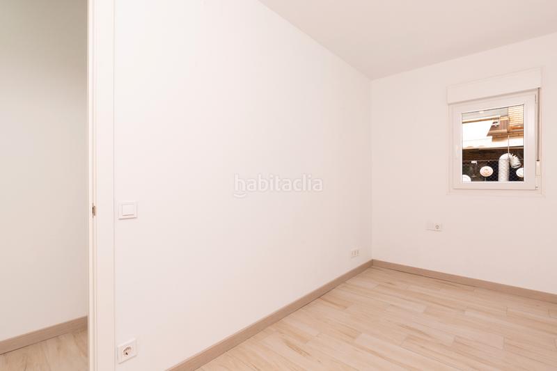 Foto 4afee1d5-18c0-407f-af19-83c930000026. Casa adosada 5 hab 4 baños reforma integral gran terraza orientación sud en Terrassa
