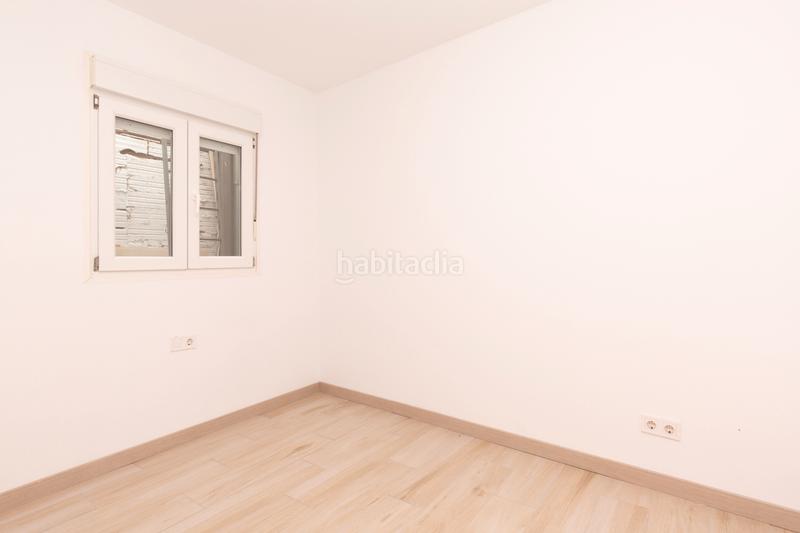 Foto c460da20-df77-4e0d-bf21-63296d952ad2. Casa adosada 5 hab 4 baños reforma integral gran terraza orientación sud en Terrassa