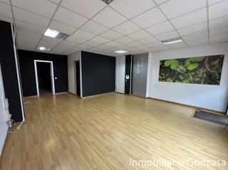 Affitto Locale commerciale in N/a